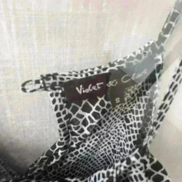 8 piece bundle of women's  tops - size xs/s - Picture 10 of 15